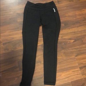 Black athletic leggings